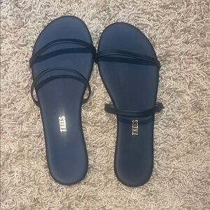 TKEES Women's Black Sandals